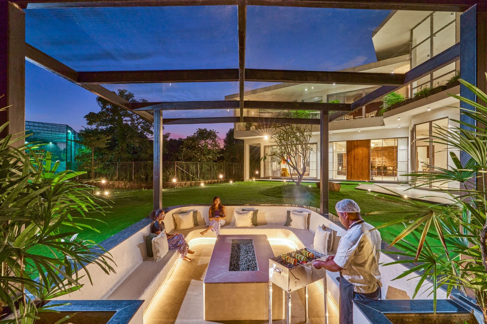Meals and dining at Elysian Retreat